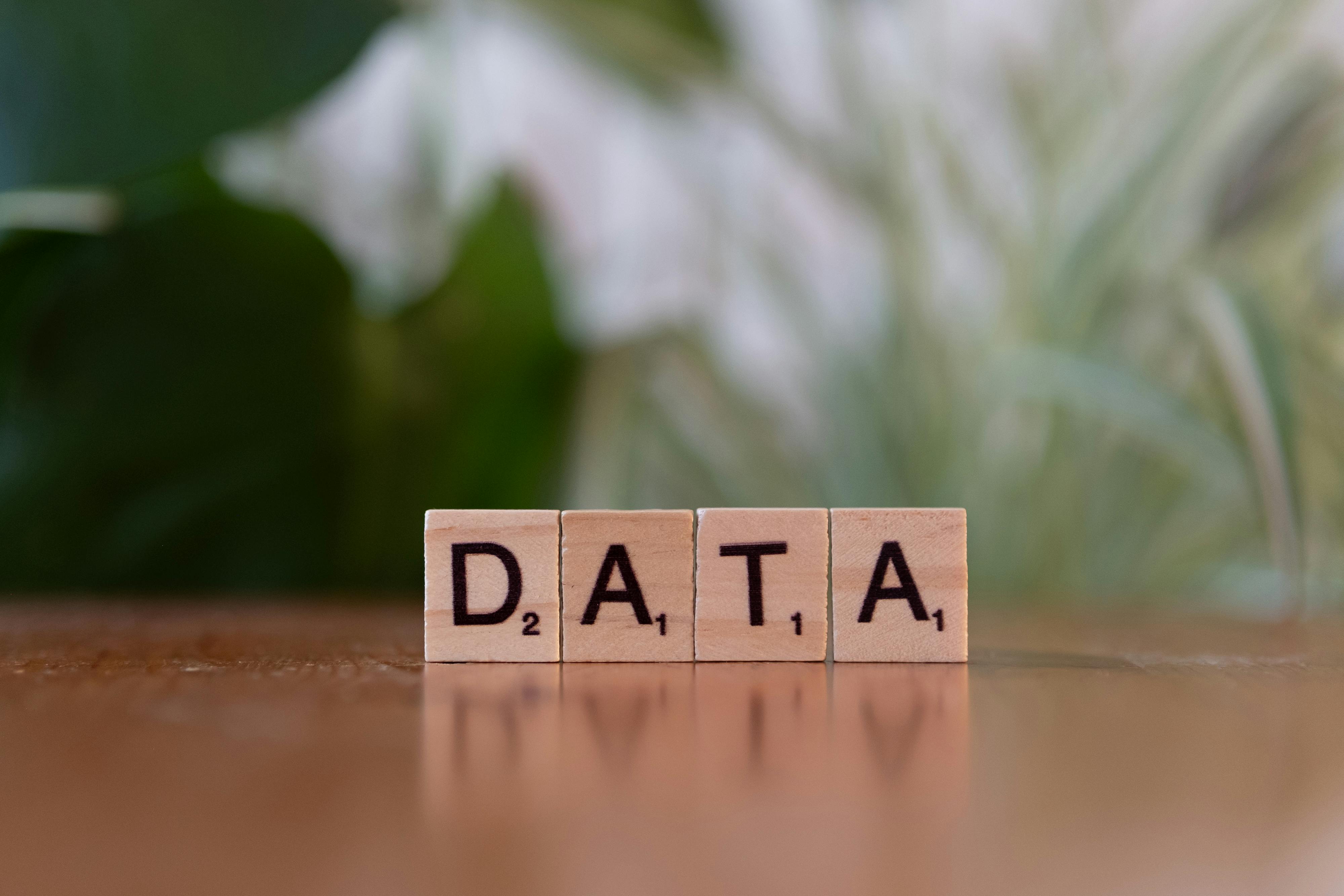 Scrabble dices saying data
